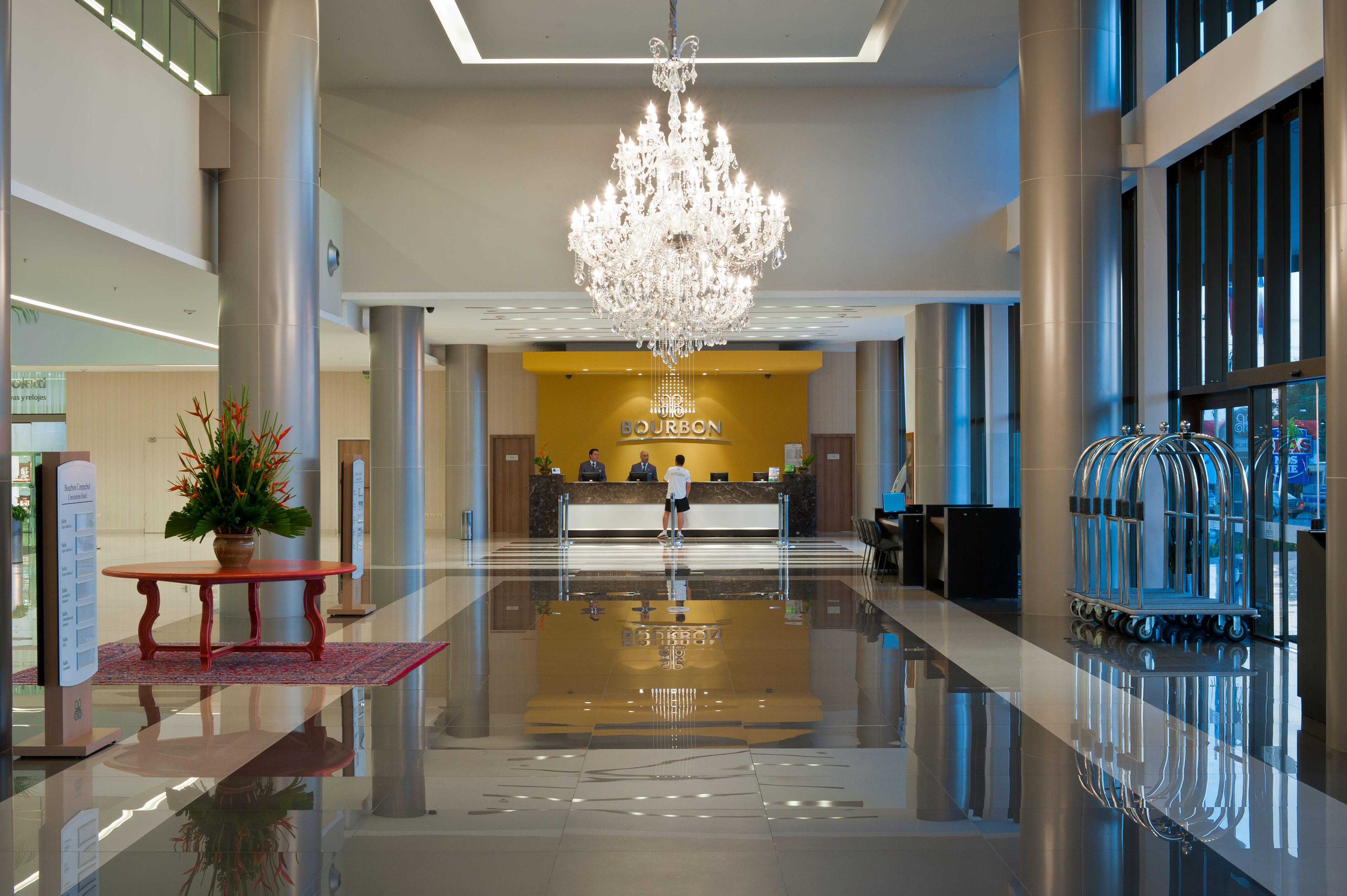Bourbon Asunción Convention Hotel Exterior foto